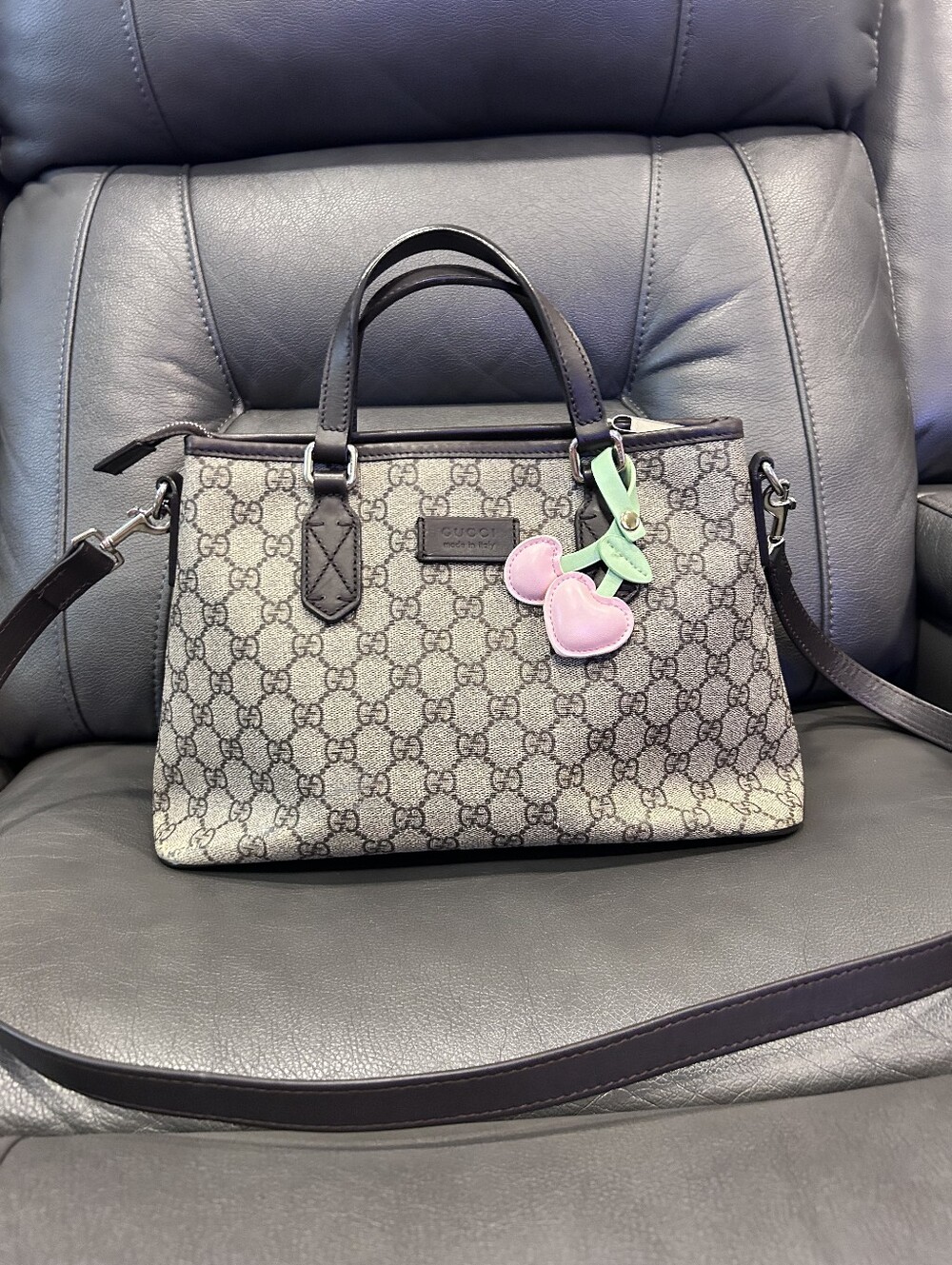 Gucci Supreme Small Tote Bag